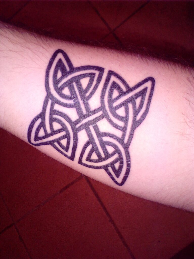 Celtic knot tattoo with interlaced geometric lines