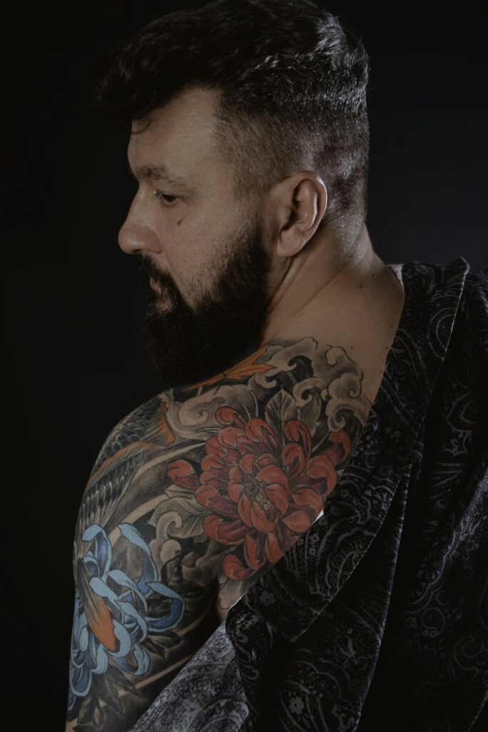 Sleeve tattoos for men: Japanese color sleeve on the shoulder and arm